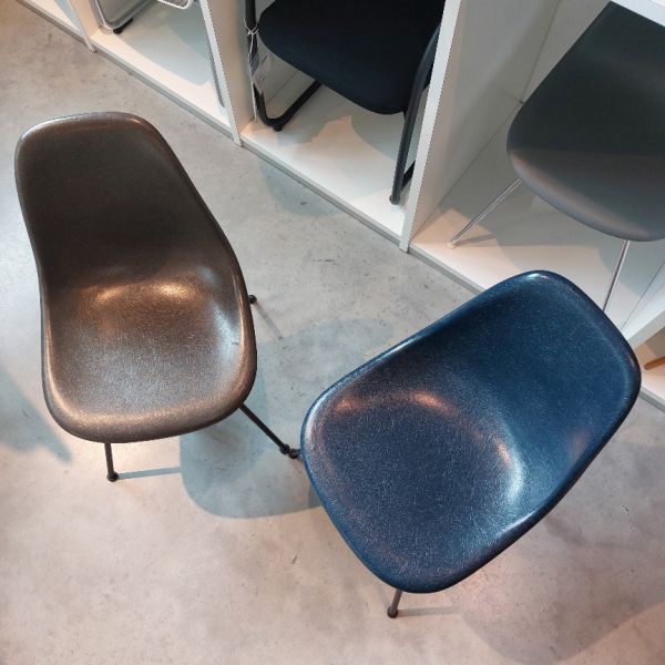 Vitra Eames Fiberglass Side Chair DSX